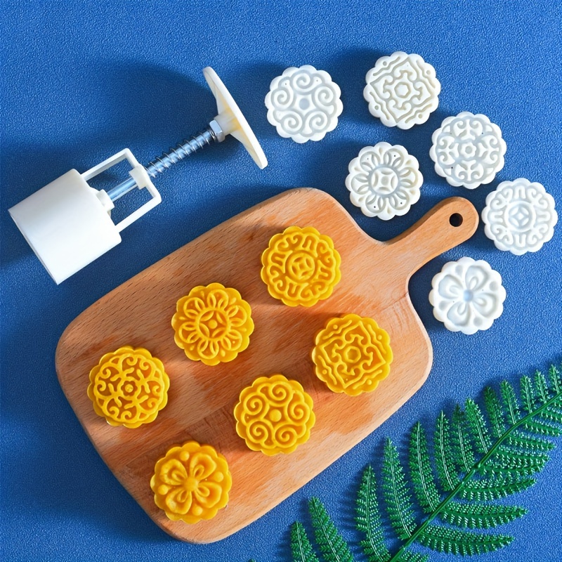 Mooncake Mold Set - 1 Mold Press & 6 Stamps (Daisy Patterns