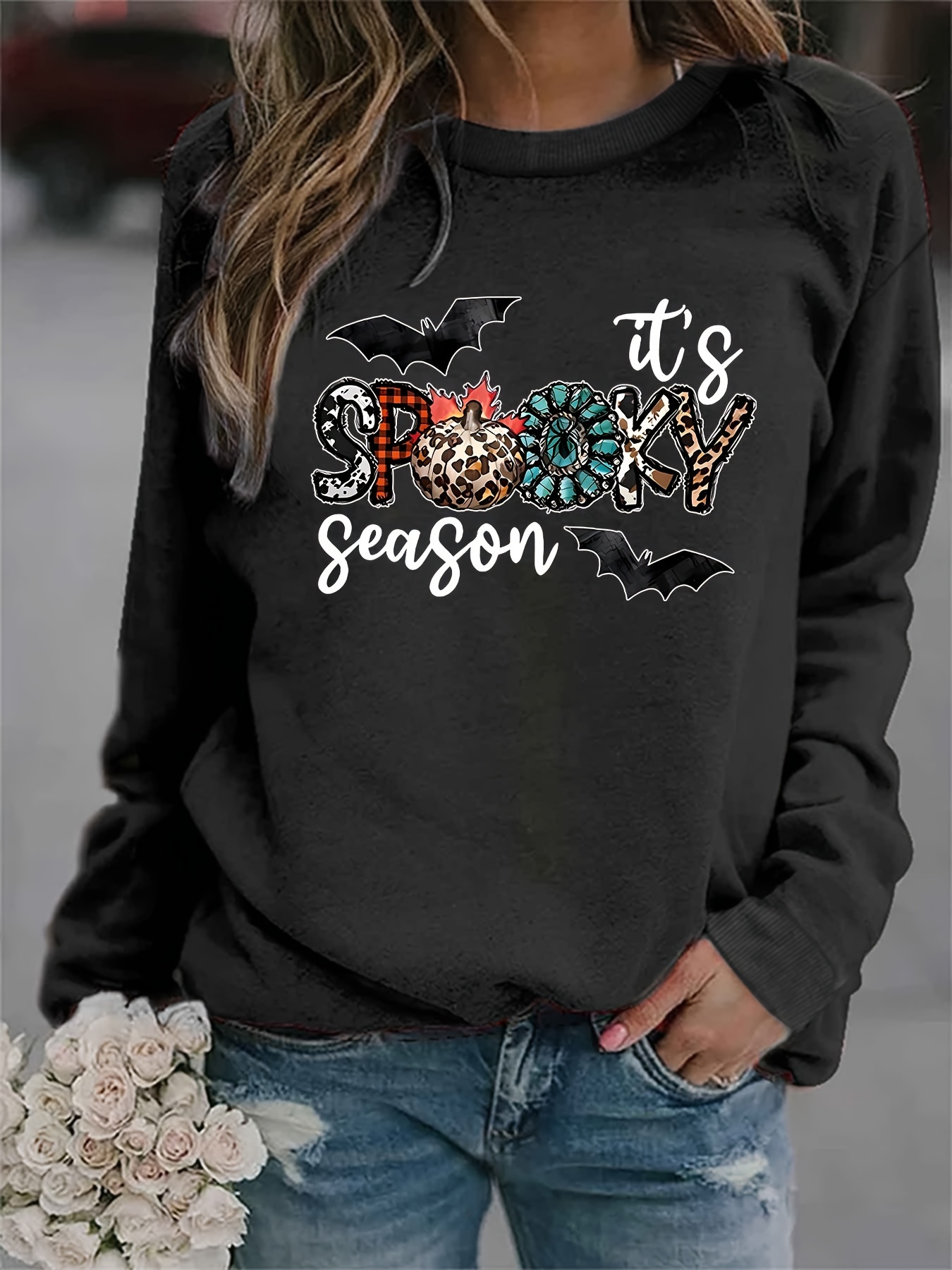 Halloween Spooky Print Sweatshirt, Casual Long Sleeve Crew Neck Sweatshirt For Spring & Fall