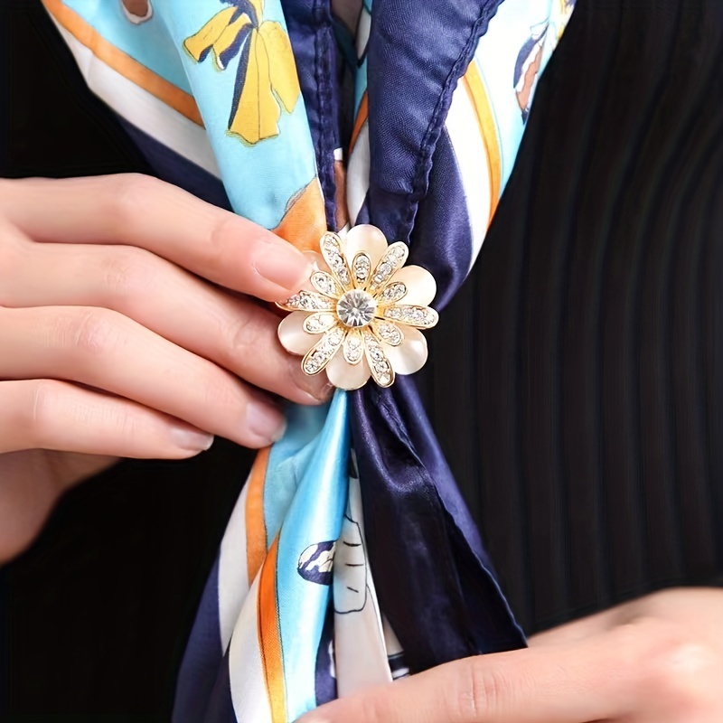 1pc Women Rhinestone Decor Luxury Scarf Pin For Decoration