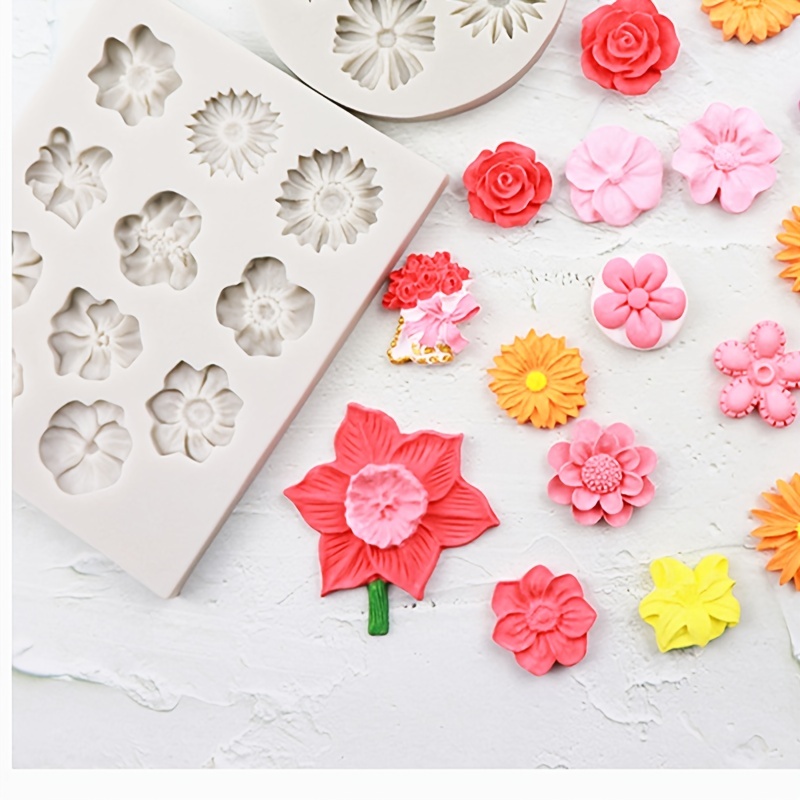 24 Cavity Flower Fondant Mold 3D Mini Flower Silicone Mold for