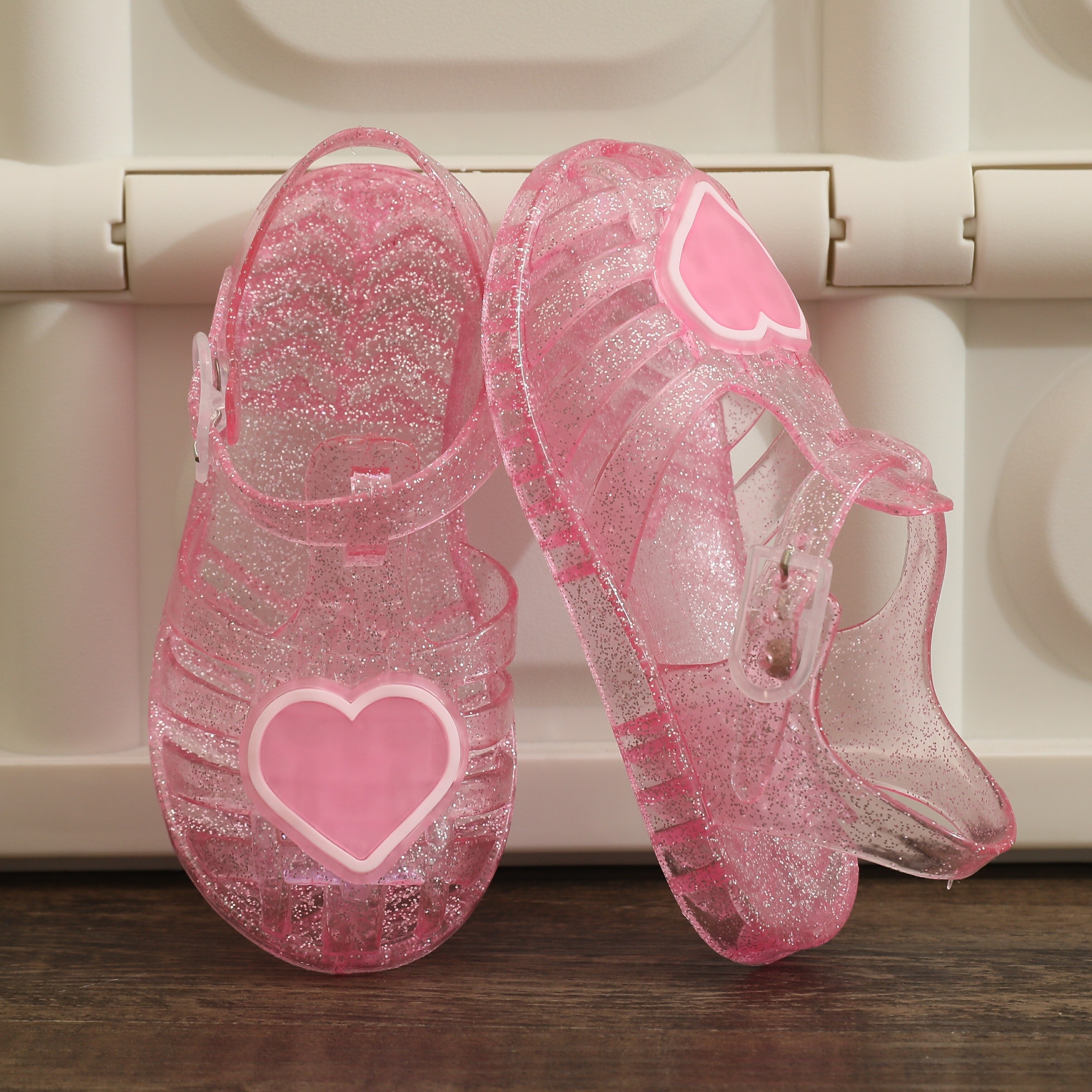 Red jelly sandals online for toddlers