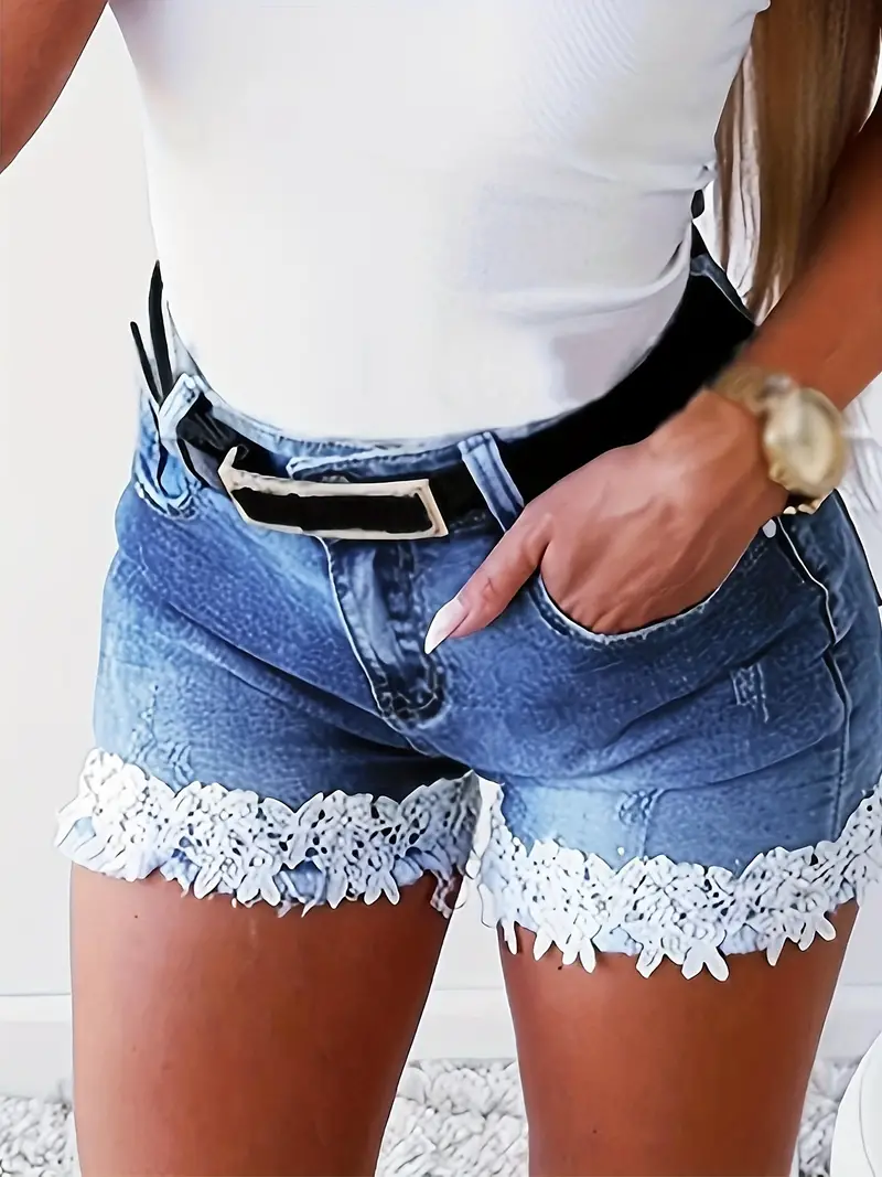 Coquette Women's Plus Size Lace Booty Shorts White OS/XL : :  Clothing, Shoes & Accessories