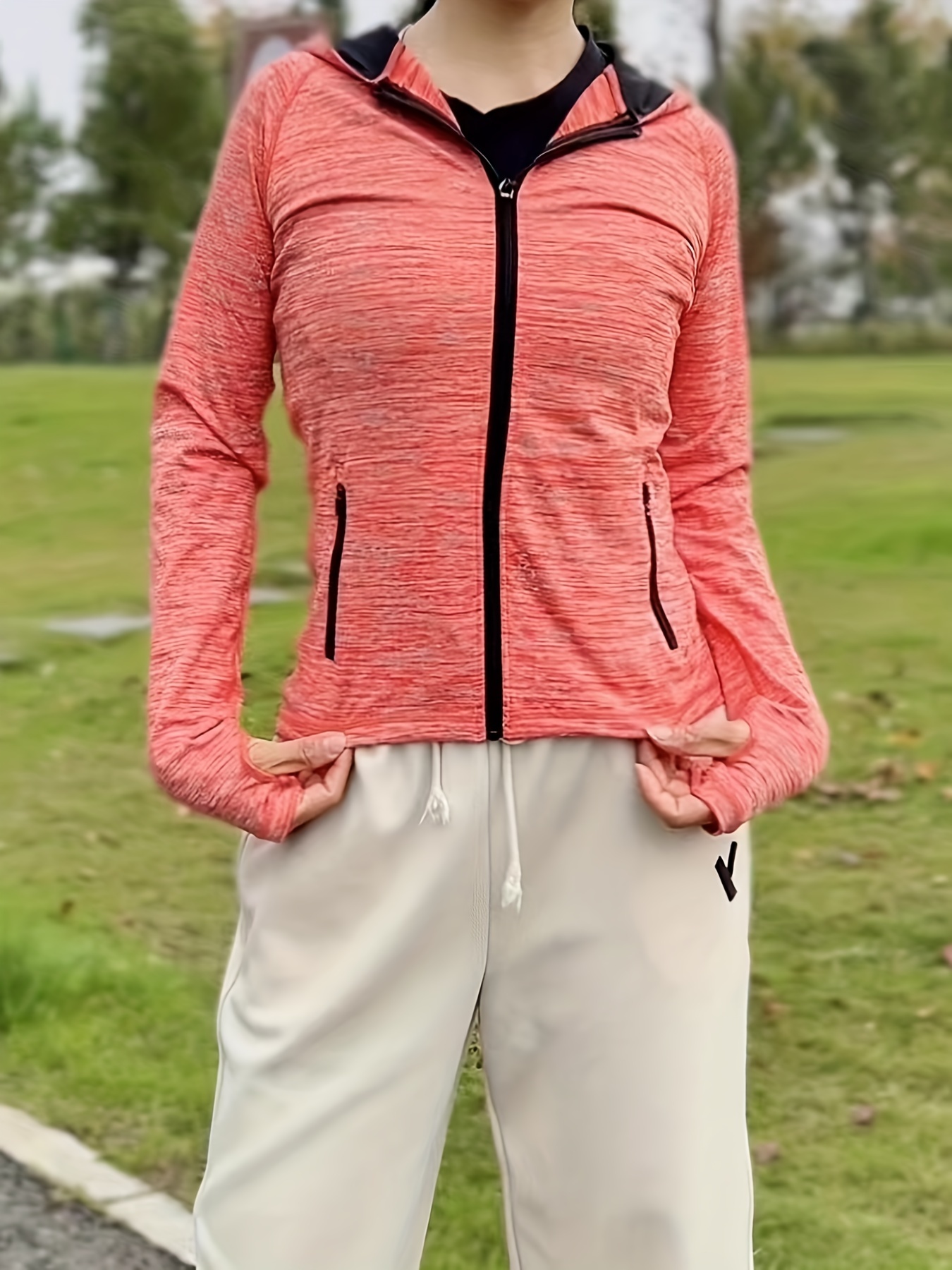 Sudadera deportiva transpirable con capucha para mujer