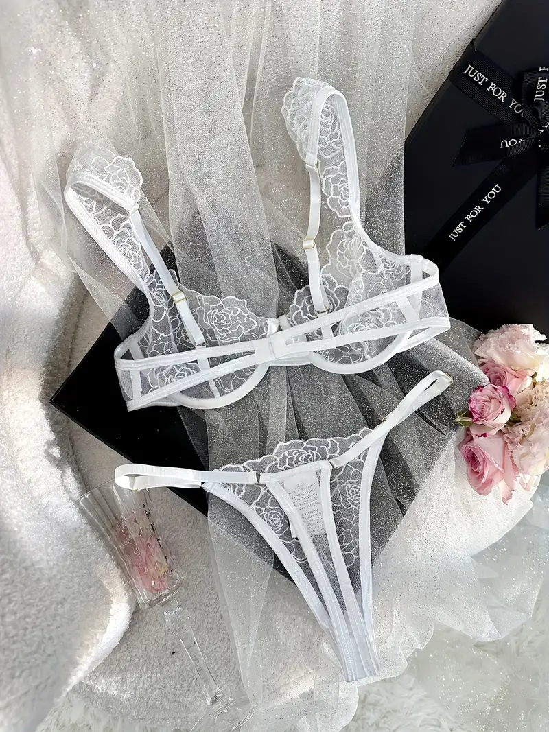 Peek & Beau embroidered lace lingerie set in white