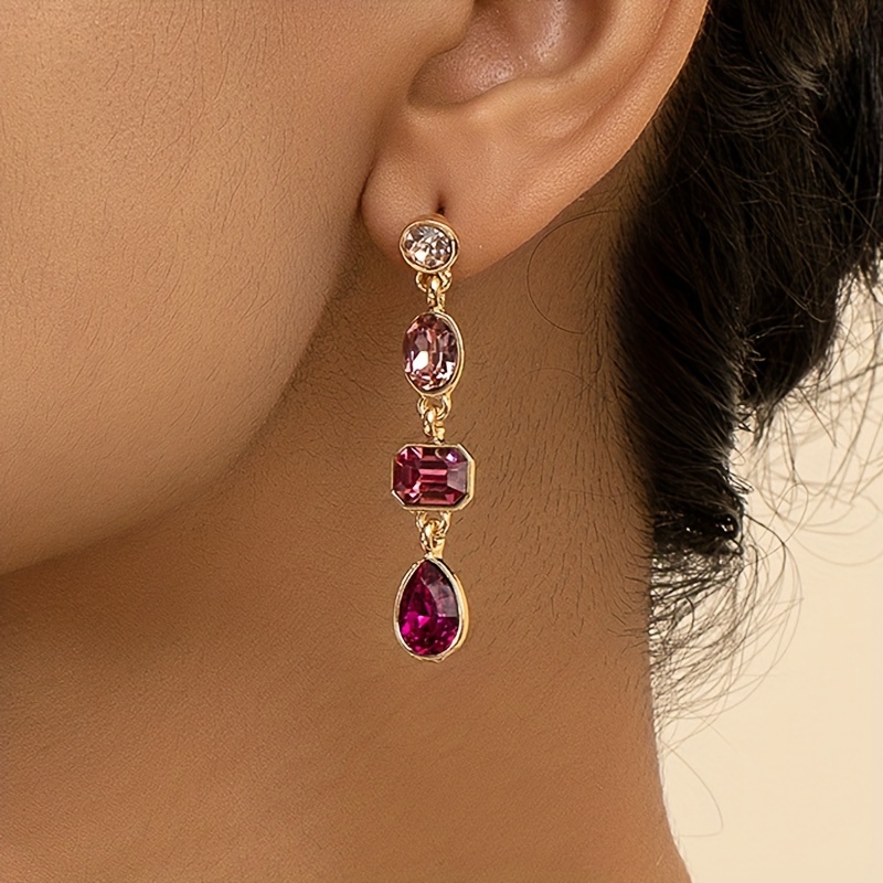 

Gradient Pink Color Geometric Oval Waterdrop And Rectangular Dangle Earrings, Alloy Rhinestone Inlaid Retro Elegant Luxury Drop Earrings
