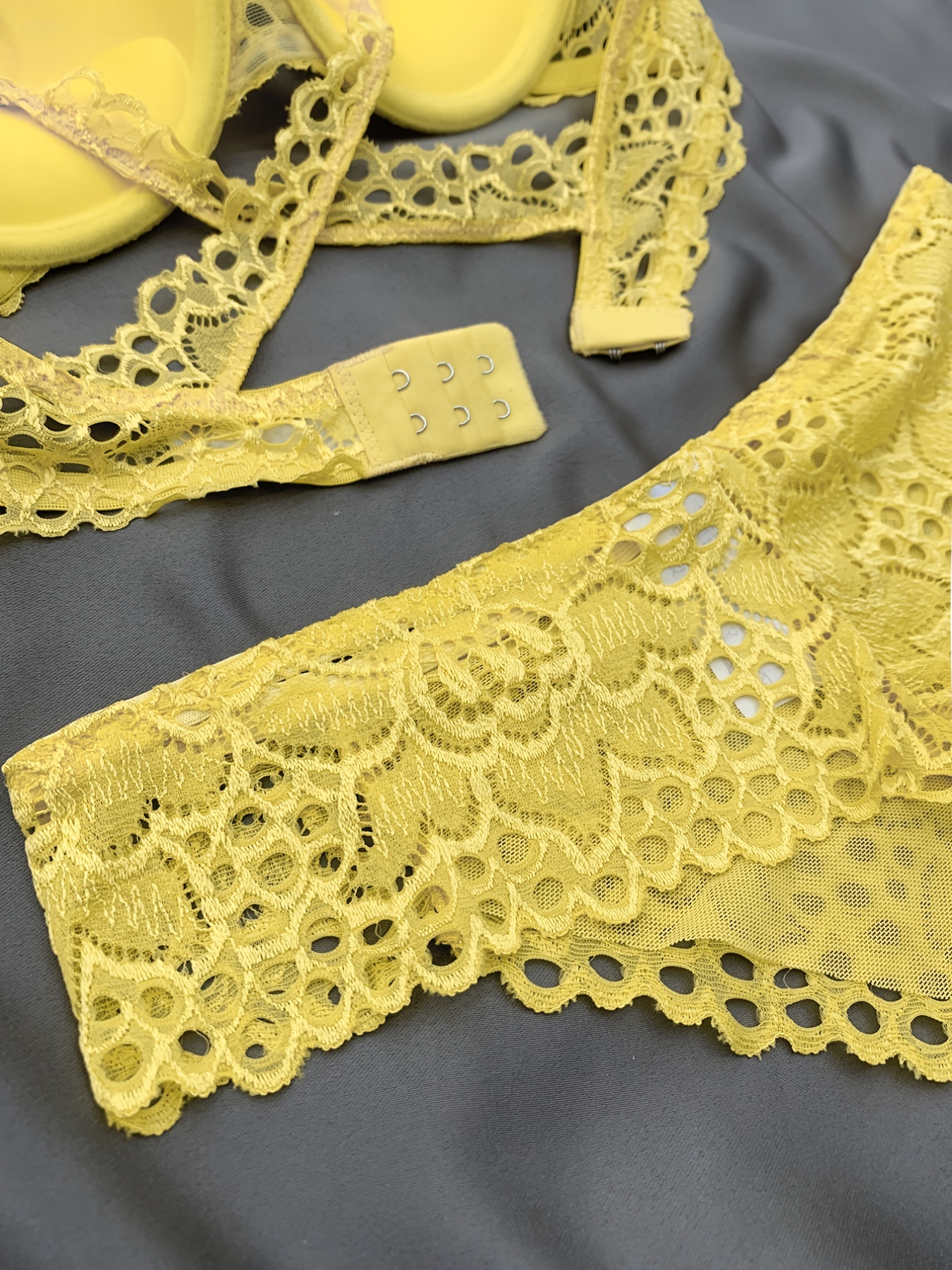 Ultrathin Lace BCD Yellow Lace Bra Set With Cross Beauty Back And  Transparent Push Up Sexy Lingerie For Women 70 85 From Loveclothingfz3,  $15.43
