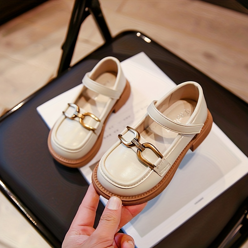 Uniform mary hot sale jane shoes