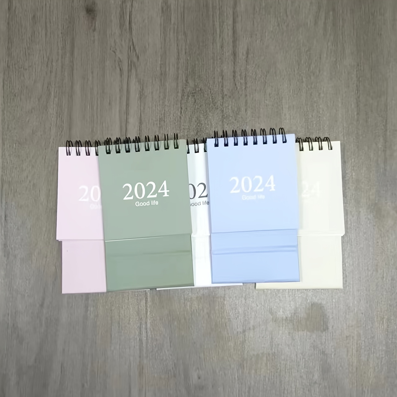 1pc Couleur Aléatoire 2024 Style Simple Calendrier Bureau - Temu
