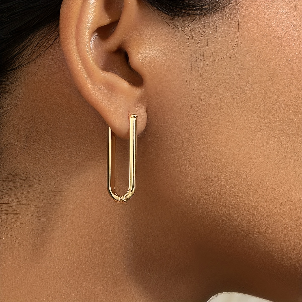 

Creative Glossy Square Shaped Hoop Earrings Zinc Alloy 14k Plated Jewelry Simple Elegant Style Personality Female Earrings