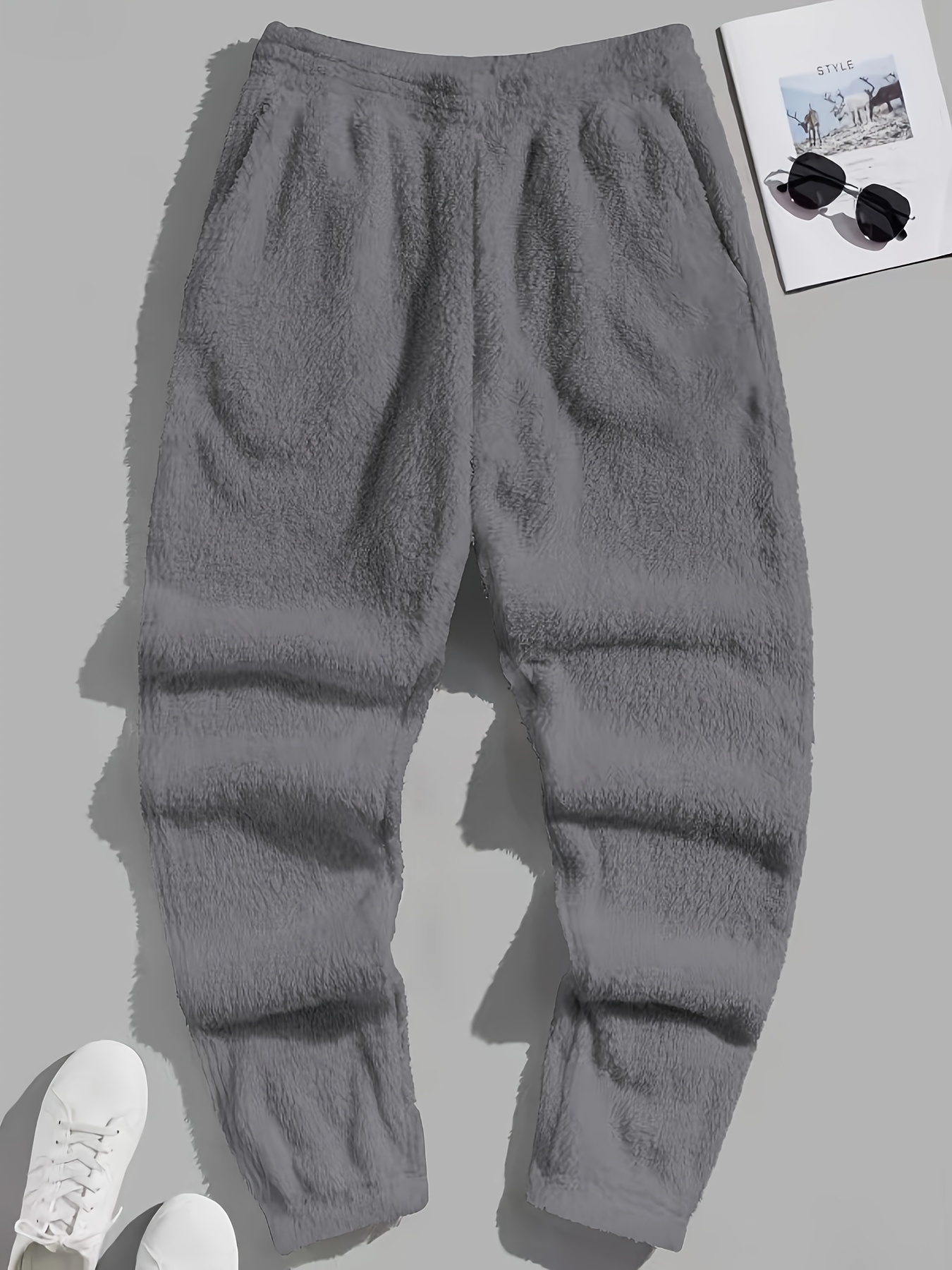 Men's Warm Fleece Pants Sherpa Lined Sweatpants Winter Cotton with Fashion  Pockets Jogger Pants (Color : Black, Size : Medium) : : Clothing,  Shoes & Accessories