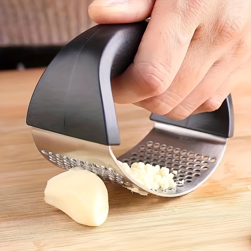 Black Stainless Steel Garlic Press Crusher, For Home And Kitchen