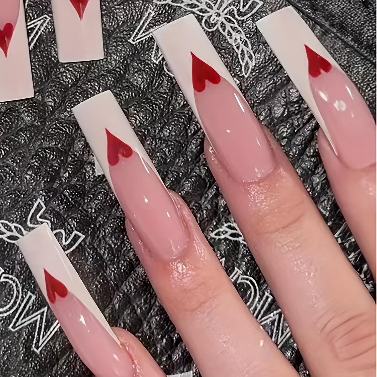  24 Pcs Press on Nails Medium Length Red Heart Coffin Design  Fake Nails Valentine's Day Nail Art Decorations Acrylic Nail Glue for False  Nails with Nail Adhesive Tabs for Women Girls