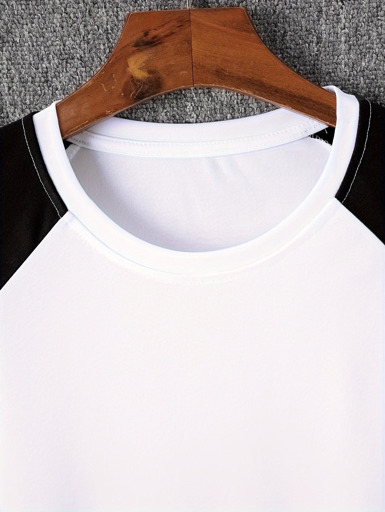 OVERSIZED HALF SLEEVE RAGLAN T-SHIRT