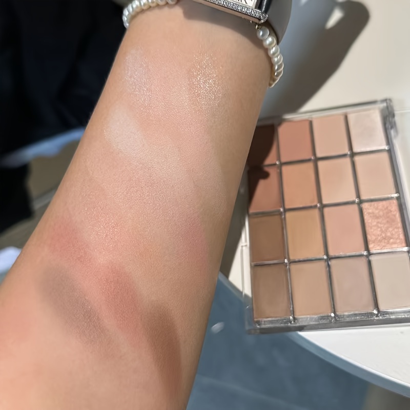 Alonmand Peach Eyeshadow Palette