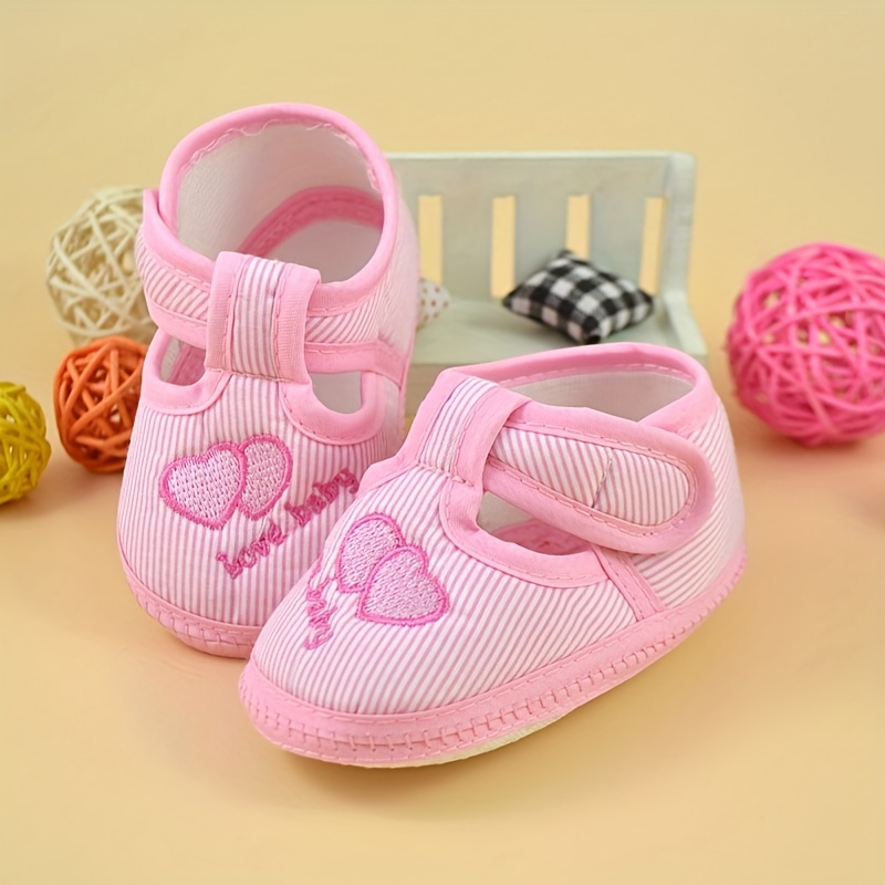 Cute Heart Comfortable Sneakers For Baby Girls, Lightweight Non Slip Shoes For Indoor Outdoor Walking, Spring And Autumn