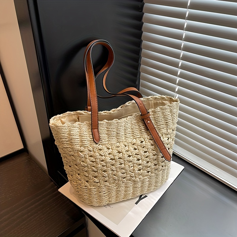 Large Capacity Straw Shoulder Bag for Travel and Beach