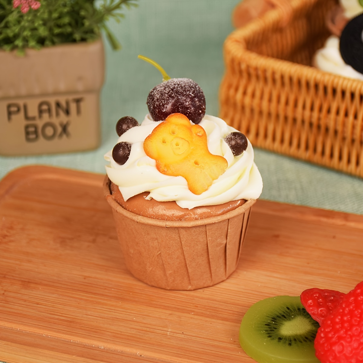 6pcs Finti Cupcakes Torte di Frutta Artificiale Simulazione Modelli  Alimentari Finti Cupcake Pane Dolci per la Decorazione Domestica Display  Oggetti