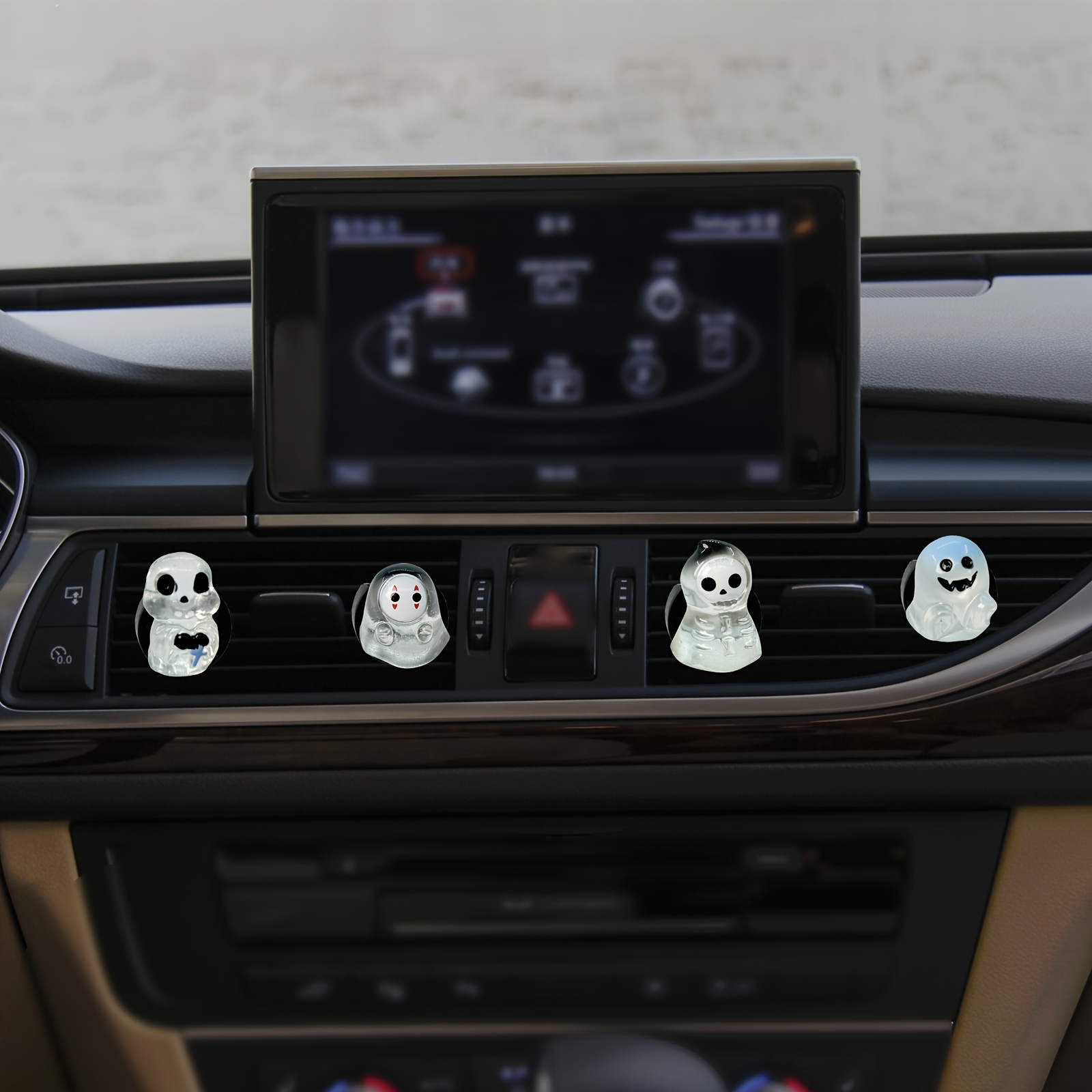 Clip d'aromathérapie de sortie d'air de voiture, série fantôme drôle et  créatif Halloween, accessoires d'intérieur de voiture intéressants - Temu  Switzerland