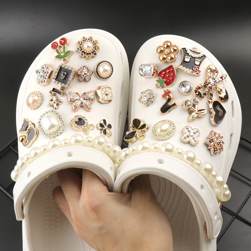 Trendy Chains Croc Charms Designer DIY Cute Rhinestone Shoes