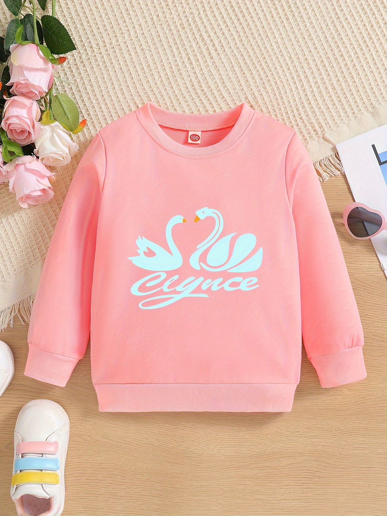 Toddler Girl Graphic Swan Print Long-sleeve Pullover
