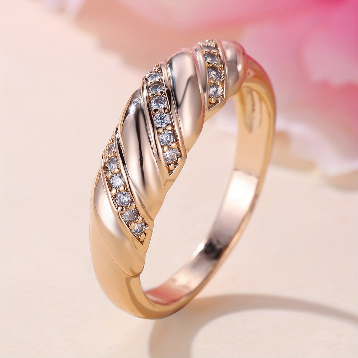 

Chic Croissant Ring Paved Shining Zirconia Symbol Of Beauty And Nobility Match Daily Outfits Perfect Party Accessory Gift For Your Love