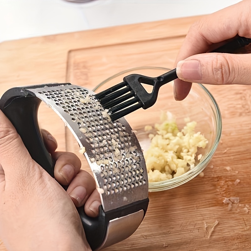 Garlic Press, Stainless Steel Garlic Press, Mental Garlic Mincer, Washable  Garlic Crusher, Kitchen Garlic Chopper, Garlic Masher, Kitchen Stuff,  Kitchen Gadgets - Temu