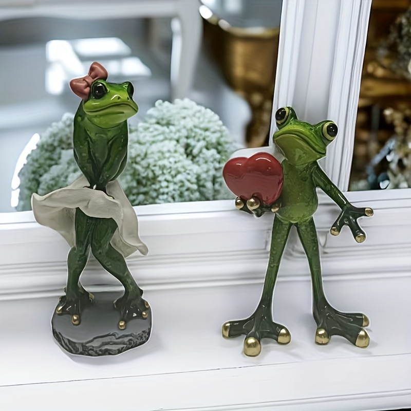 3D Creative Frog Decor, Lady Frog Figurine Holding a Cocktail, Novelty  Animal Frog Statue Resin Ornament for Home Office Desk Decoration