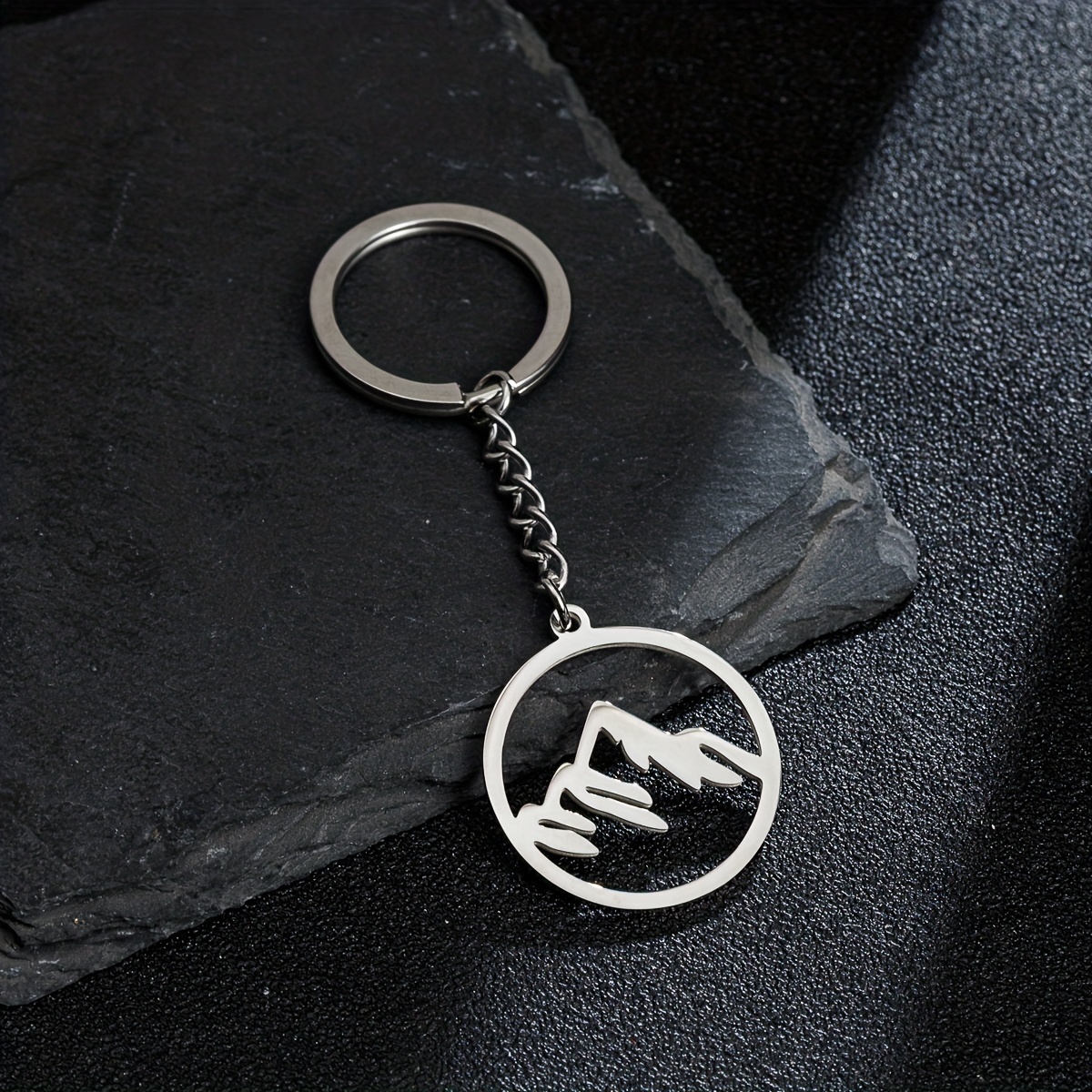 

1pc Stainless Steel Keychain For Men, Mountain Peak Fashion Keychain For Car Keys Pendant For Men