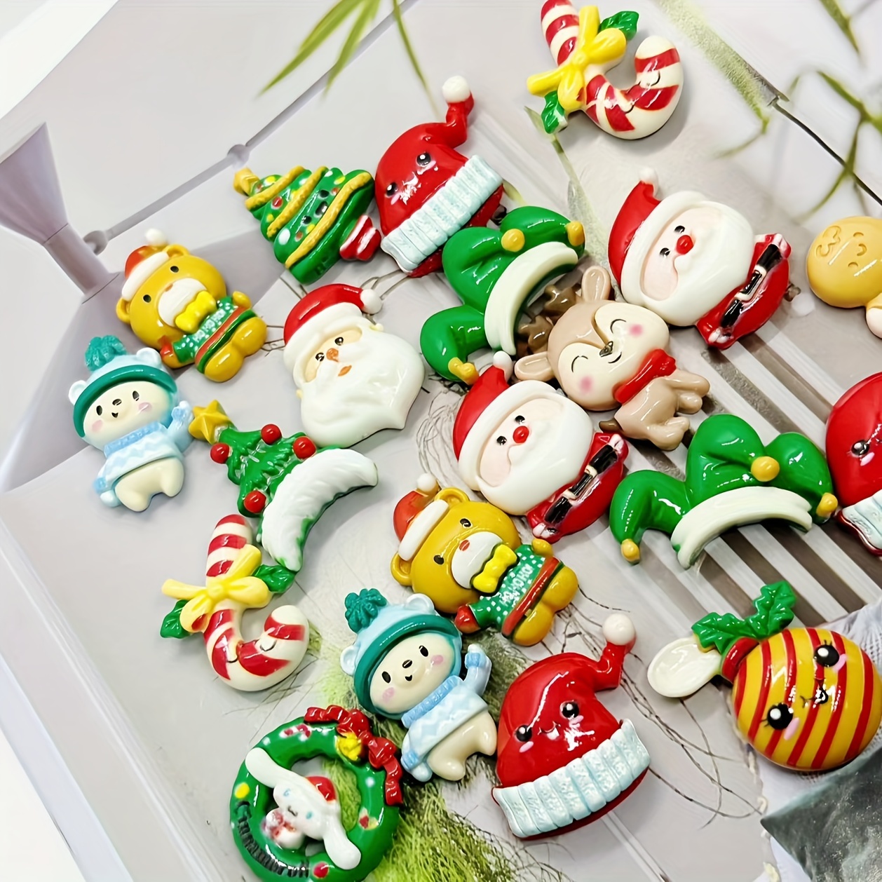 30/50pcs Christmas Resin Charms Beads Decorations Perfect For Crafts DIY  Jewelry Making Nails Phone Case Decorations Assorted Varieties