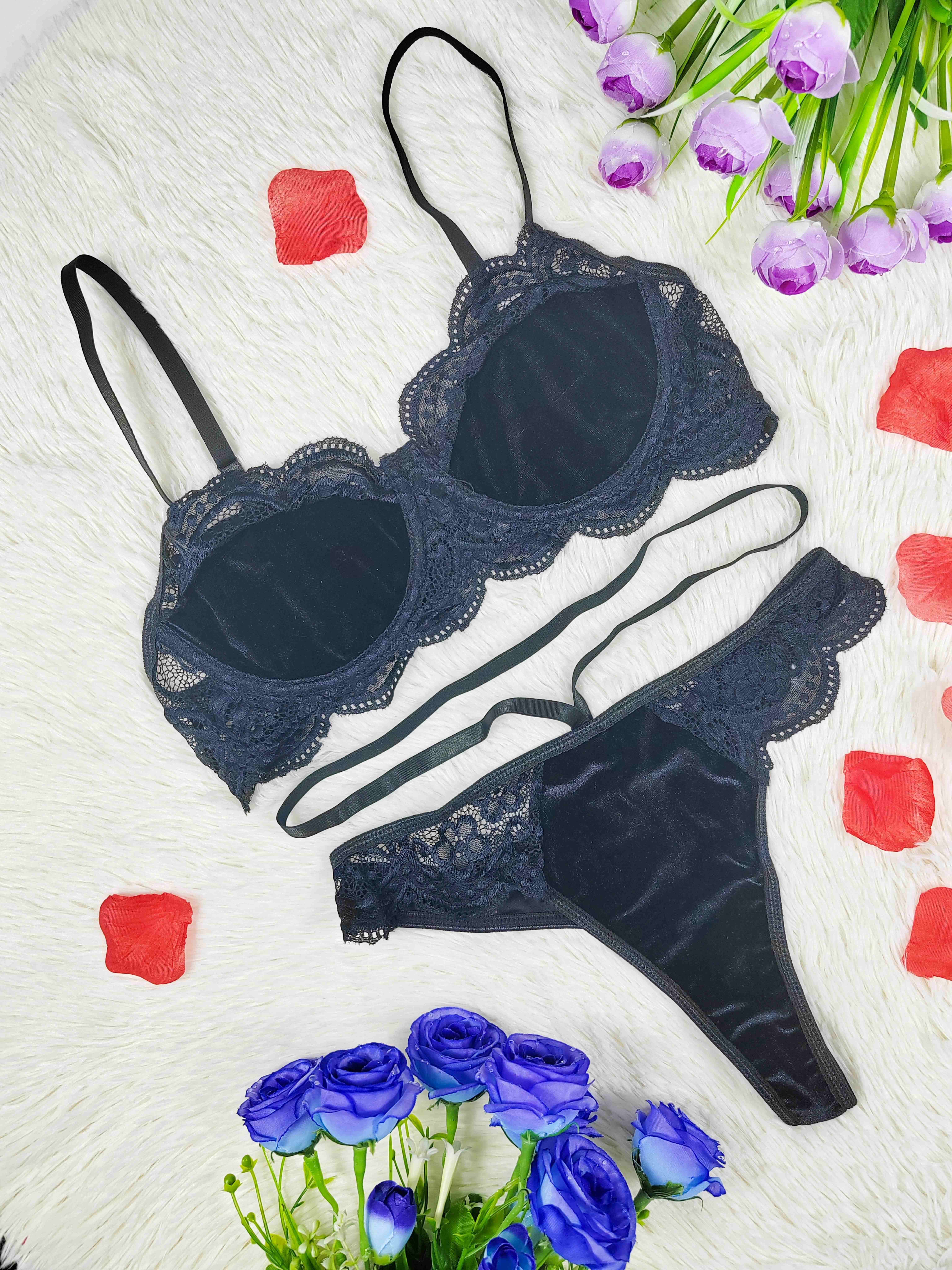 Contrast Lace Lingerie Set, Scallop Trim Bra & Cut Out Thong, Women's Sexy  Lingerie & Underwear