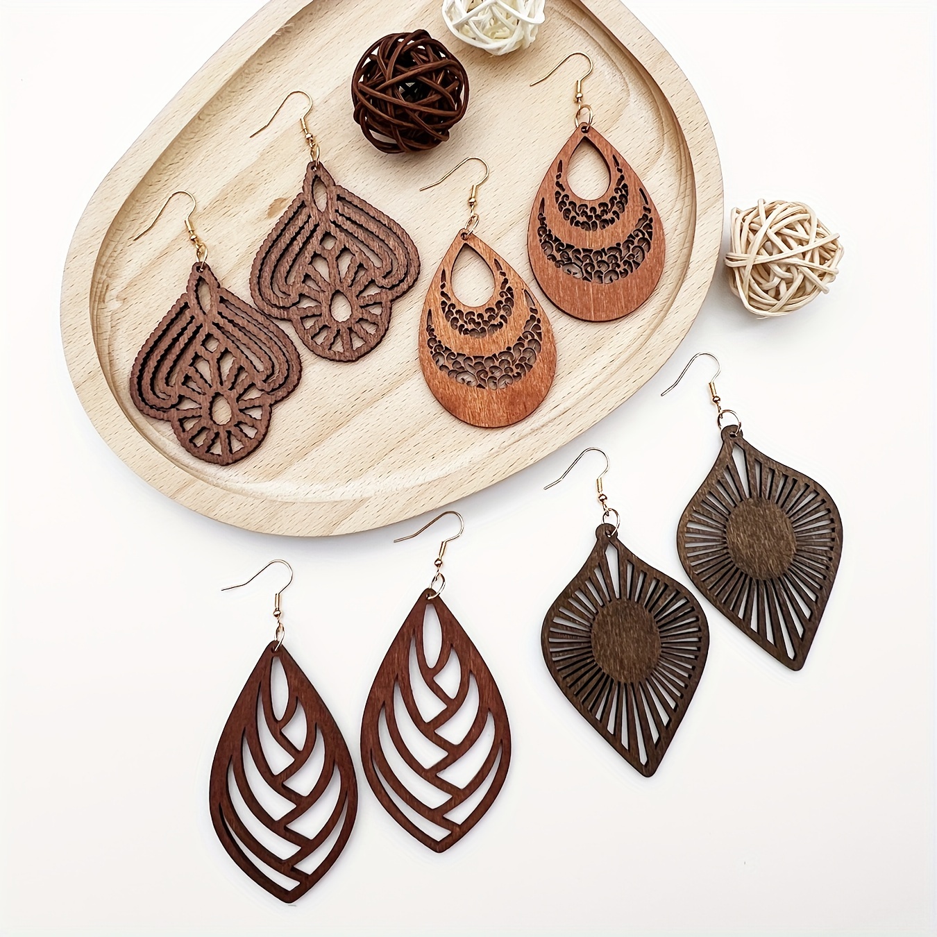 

4 Pairs/ Set Hollow Carved Pattern Dangle Earrings Simple Bohemian Style Wooden Jewelry Trendy Female Earrings