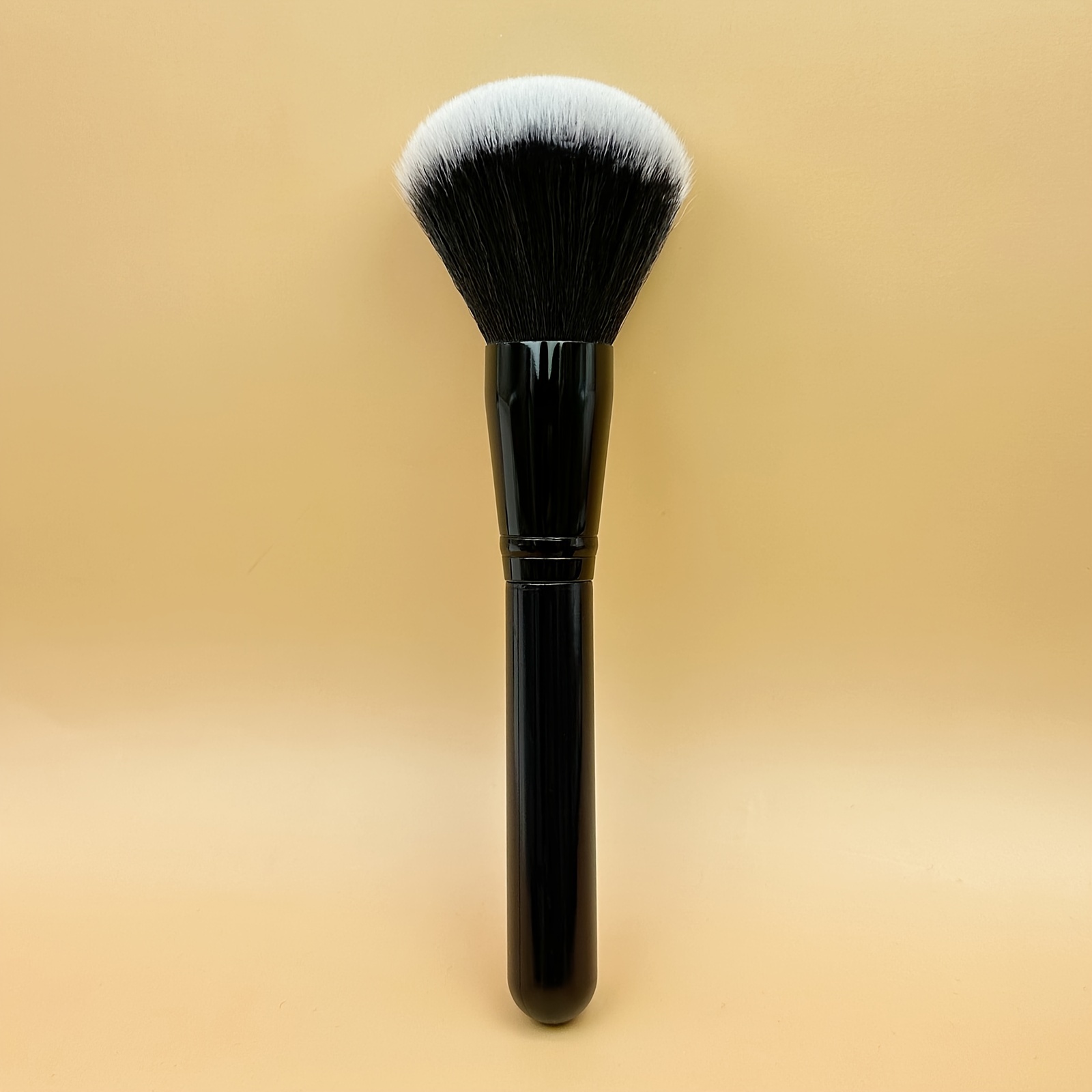Loose Powder Brush Soft Hair Blush Foundation Brush Makeup Tool Portable  New — 