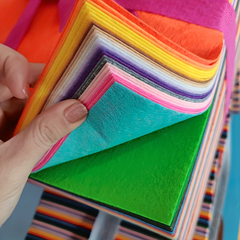 40Pcs Felt Fabric Sheets,6 x 6 inch DIY Craft Felt Sheets 1mm Thick,Soft  Felt Fabric Sheet Assorted Color Felt Squares for DIY Crafts Sewing School