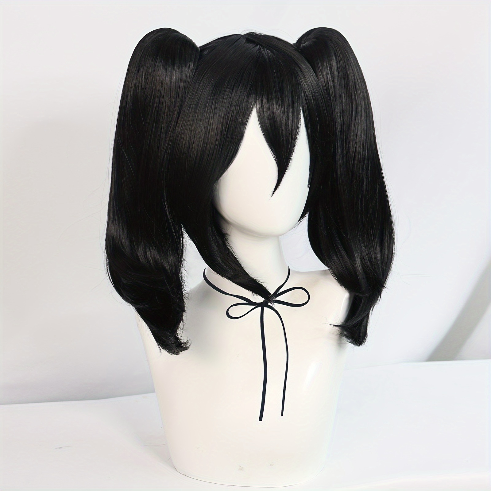 Medium black cosplay best sale wig