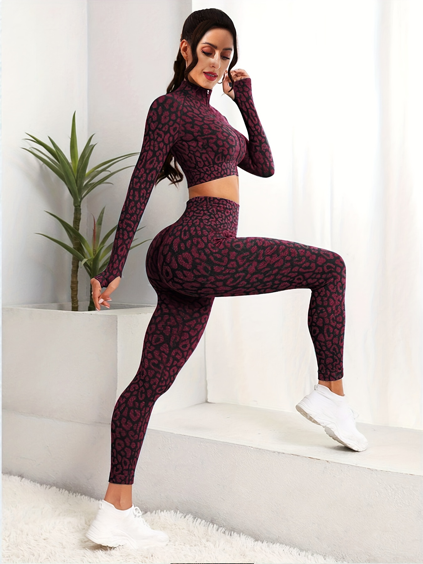 Buy Kidwala 2 Pieces Leopard Set - High Waisted Leggings with Padded Sports  Round neck Bra Workout Gym Yoga Snack Print Outfit for Women (Small, Green)  Online - Shop on Carrefour UAE