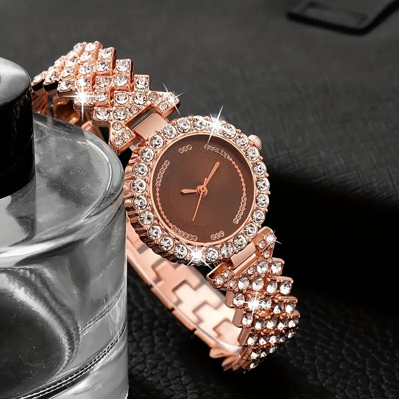 reloj para mujer elegante con piedras elegantes