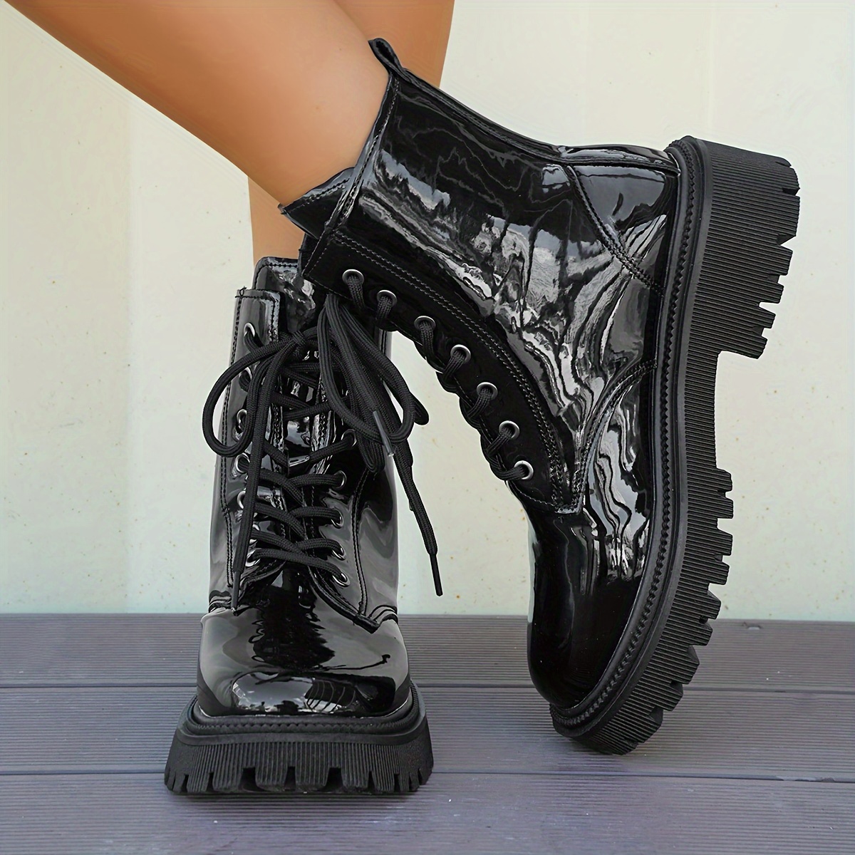 Women's Platform Combat Boots, Round Toe Lace Up Patent Leather