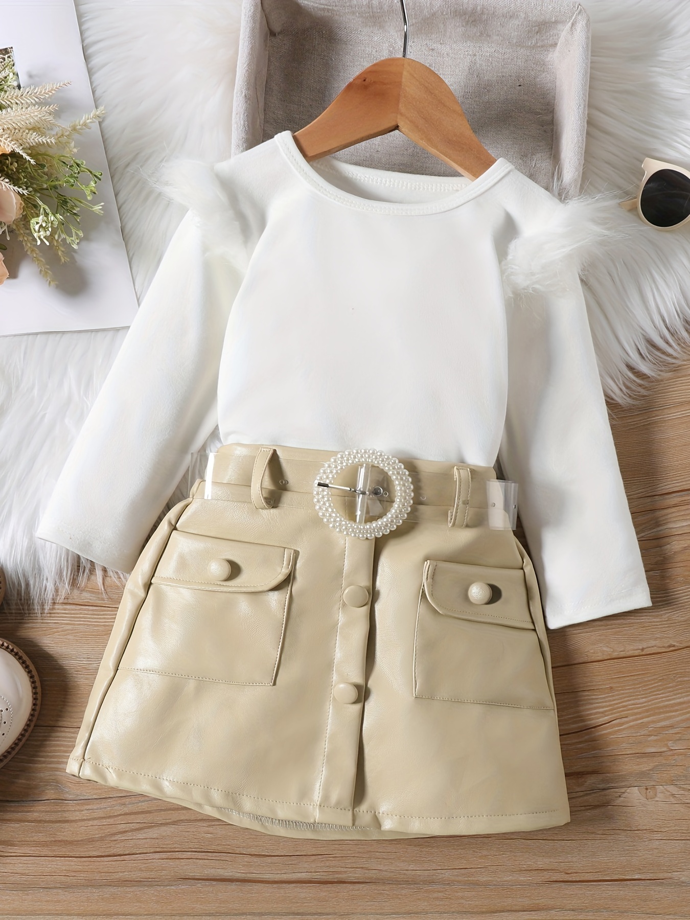 MAHUAOYIXI 2 PCS Fille Ensemble Été de Vêtement Débardeur à Col Carré avec volants Pantalon en Denim Tenue Haut et Short en Jean Trou pour Petite Fille 0-4 Ans (Rose, 1-2