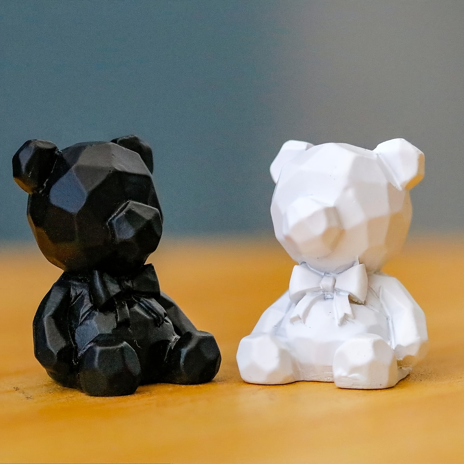 

2pcs, Black And White Bear Sets, Resin Bears Gift Birthday Gift Creative Gift Christmas Gift Halloween Gift Desk Ornament