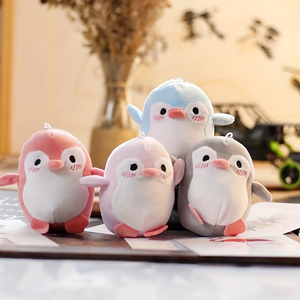 Llaveros pequeños de pingüino de peluche, muñeco de peluche bonito de  Anime, juguetes Kawaii para niños, llavero colgante, regalo de cumpleaños  para mujer y niña – Los mejores productos en la tienda