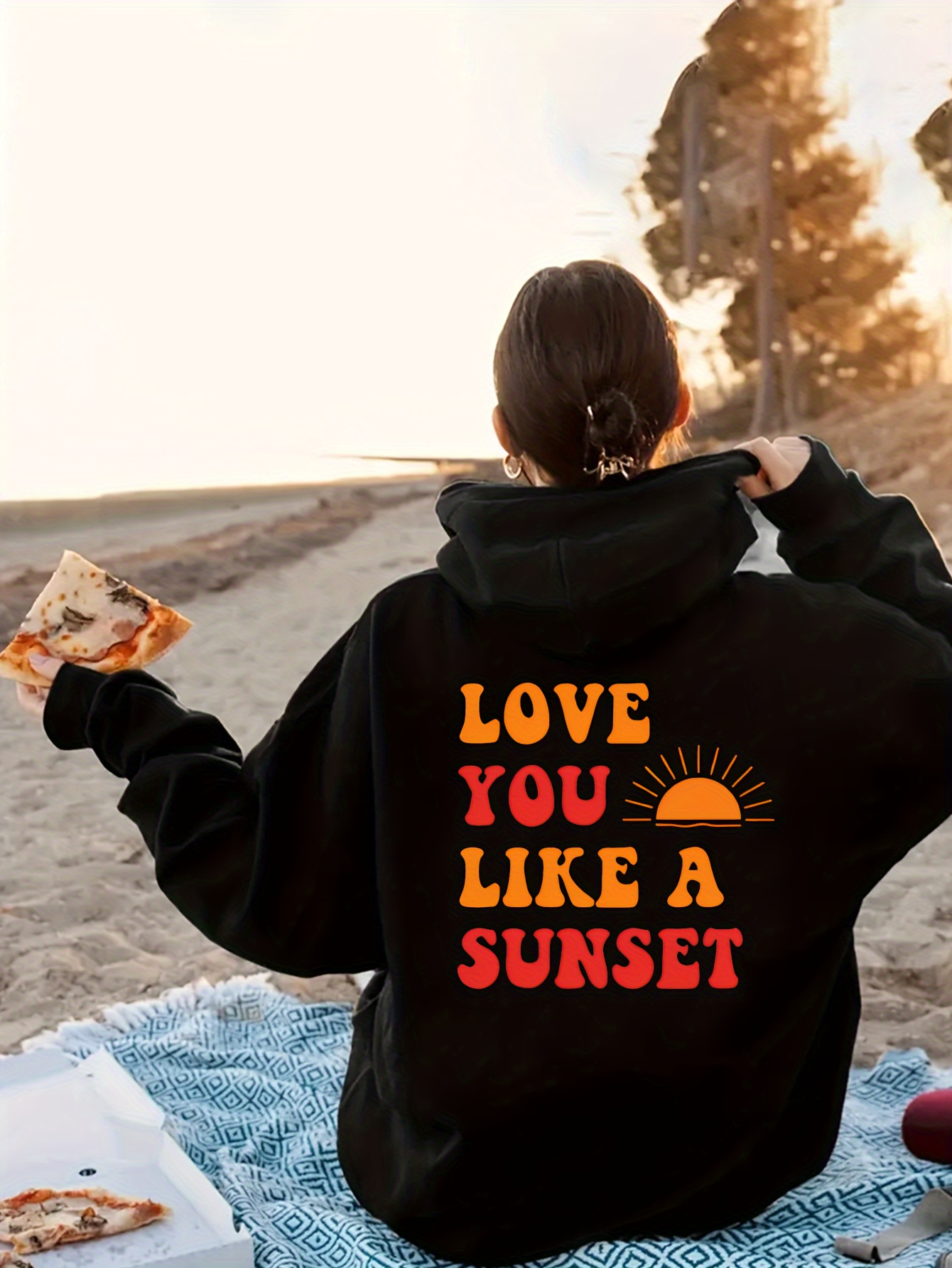 I think i hot sale love you hoodie phora