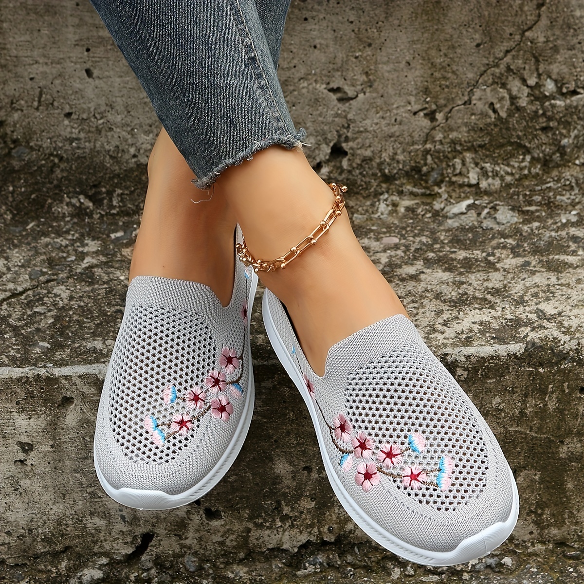 Women's Mesh Slip On Sneakers Floral Embroidered Lightweight Shoes