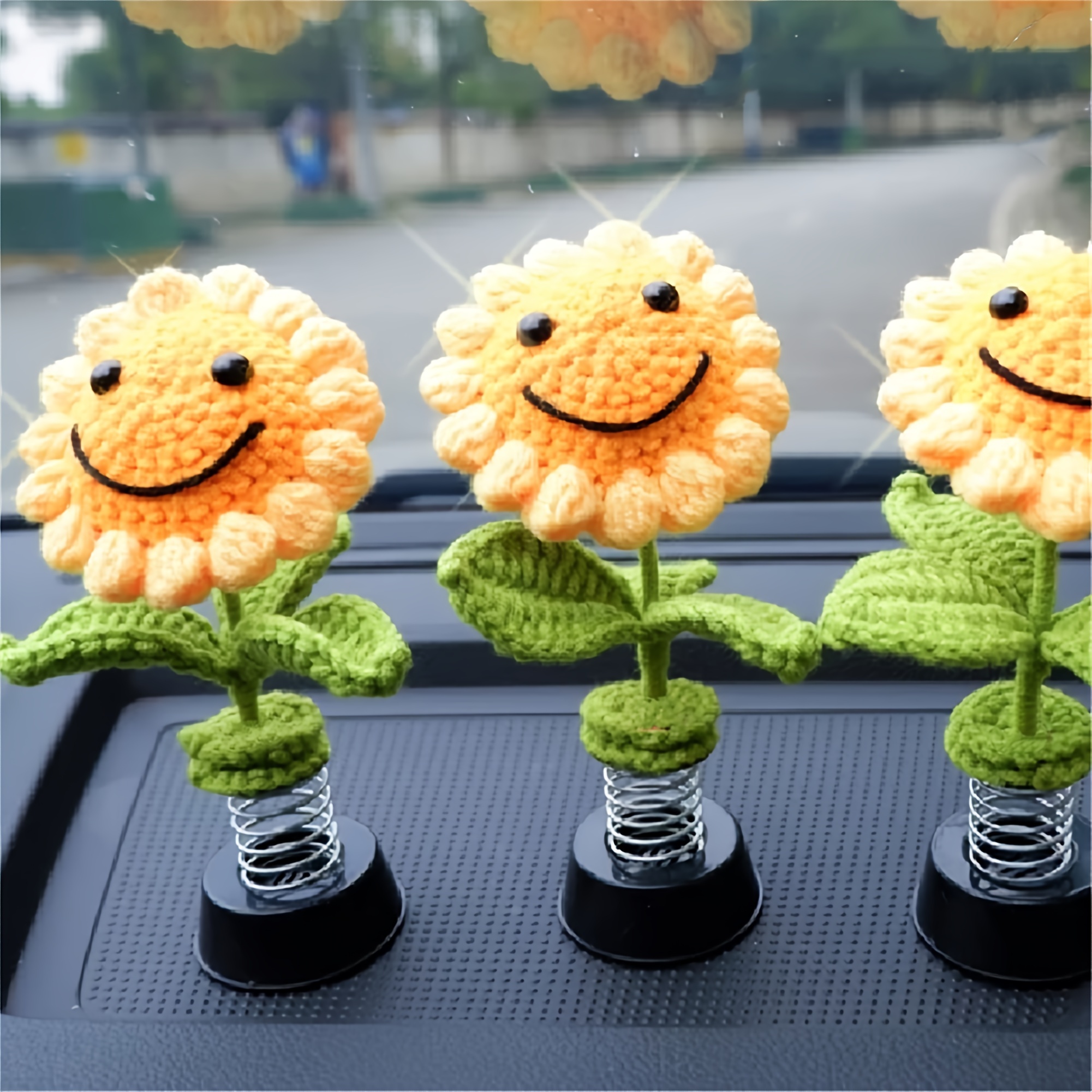 Rainbow Sunflower Bobblehead Car Dashboard Decor, Crochet Smiley Face  Flower Car Dashboard Accessories for Women,Hand-Knitted Home Office Desk