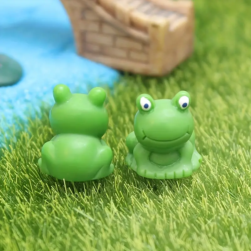 Mini Resin Frog Statues Green Small Micro Plastic Frogs Bulk