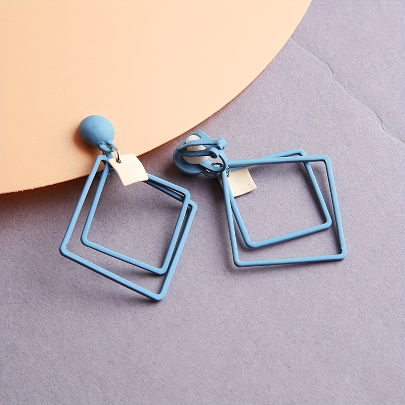 Geometric Women's Ear Clips