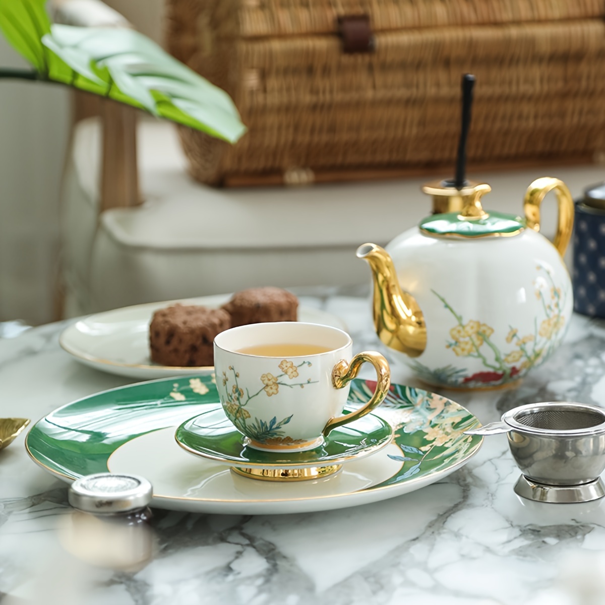 European Style Tea Set Ceramic Teapot Teacups And Saucers - Temu