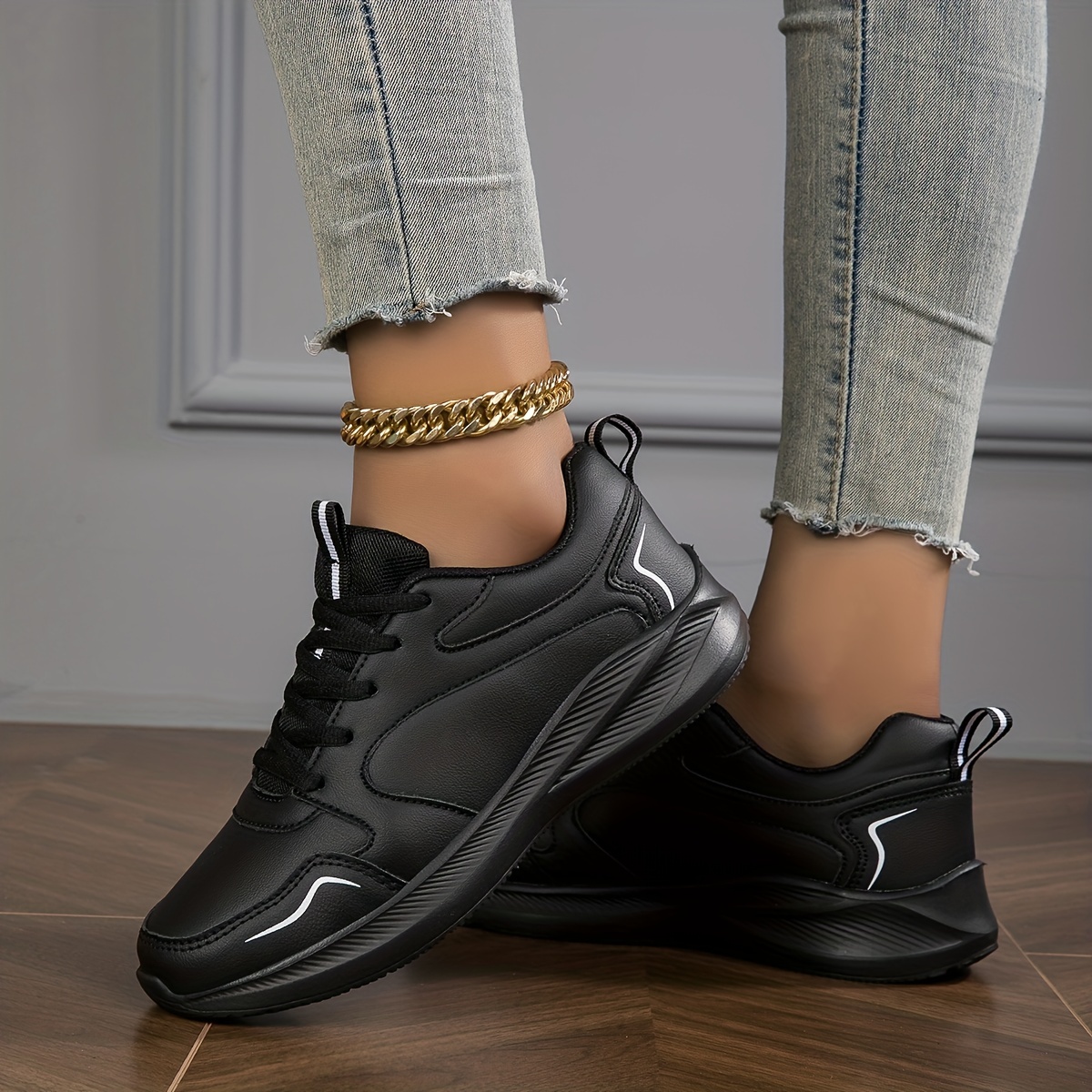 Simple sales leather sneakers