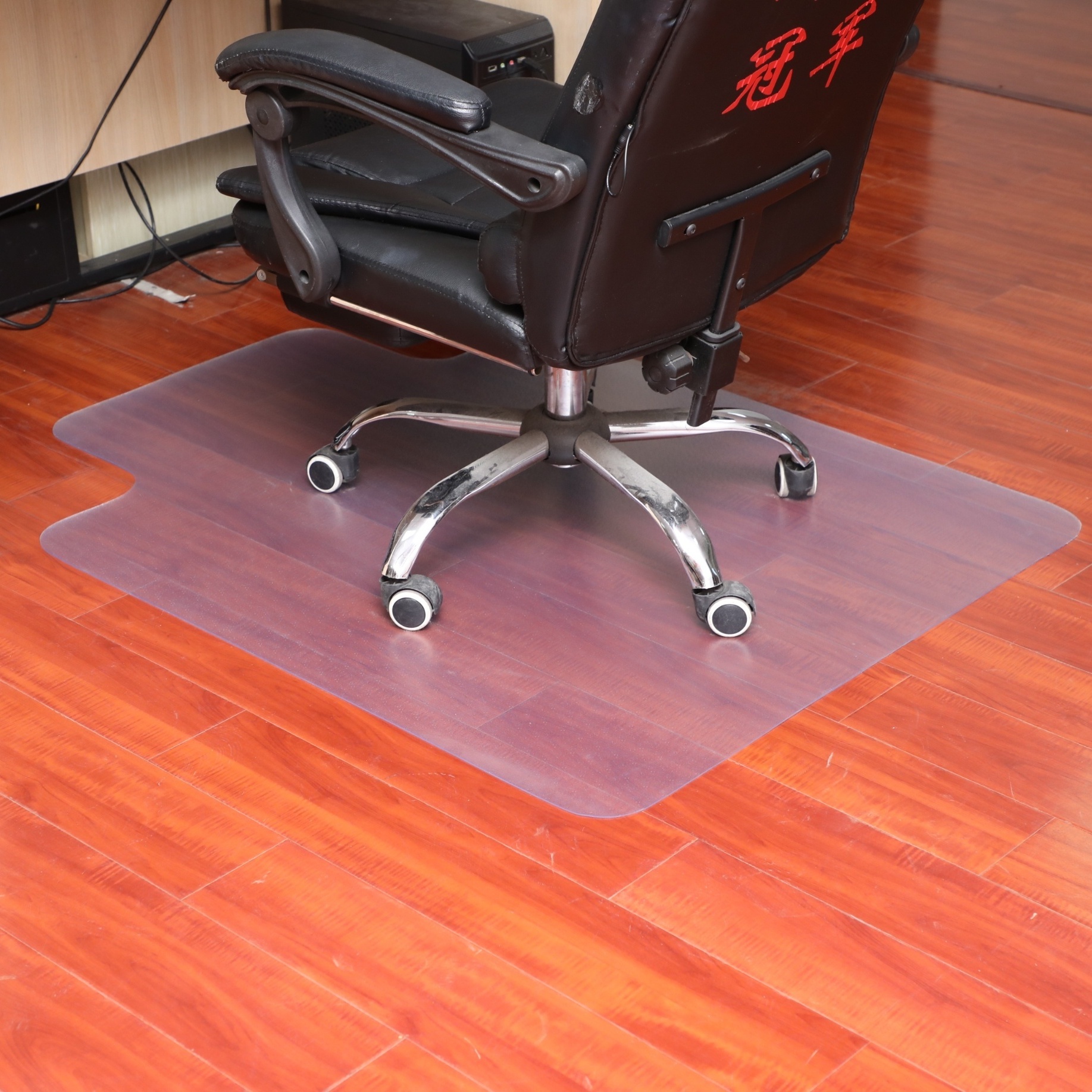 Tapete para silla de oficina para suelos de alfombra, tapete de escritorio  de 48 x 36 pulgadas para escritorio con ruedas en alfombras de pelo bajo