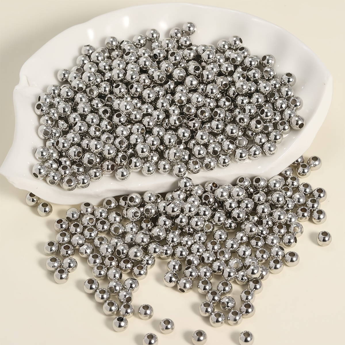 800pcs 4MM Plastic Round Beads Set