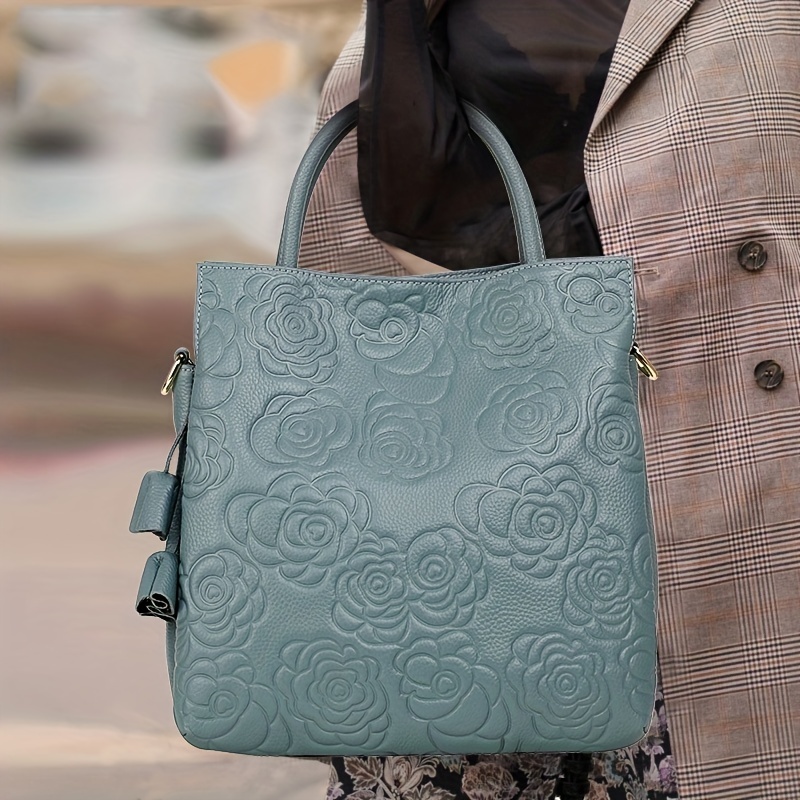 Totes Luxurys Designers Bag Embossing Flower Pochette Women